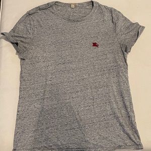 Burberry tshirt